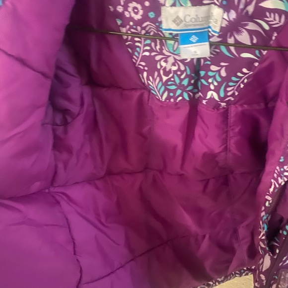 Girls Columbia ski jacket - Picture 4 of 5